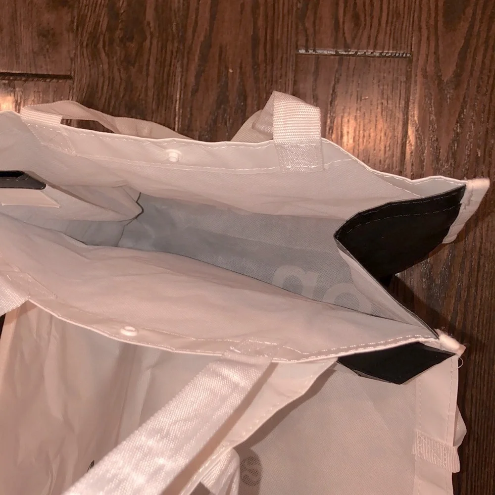 Lululemon Set of two reusable tote bags